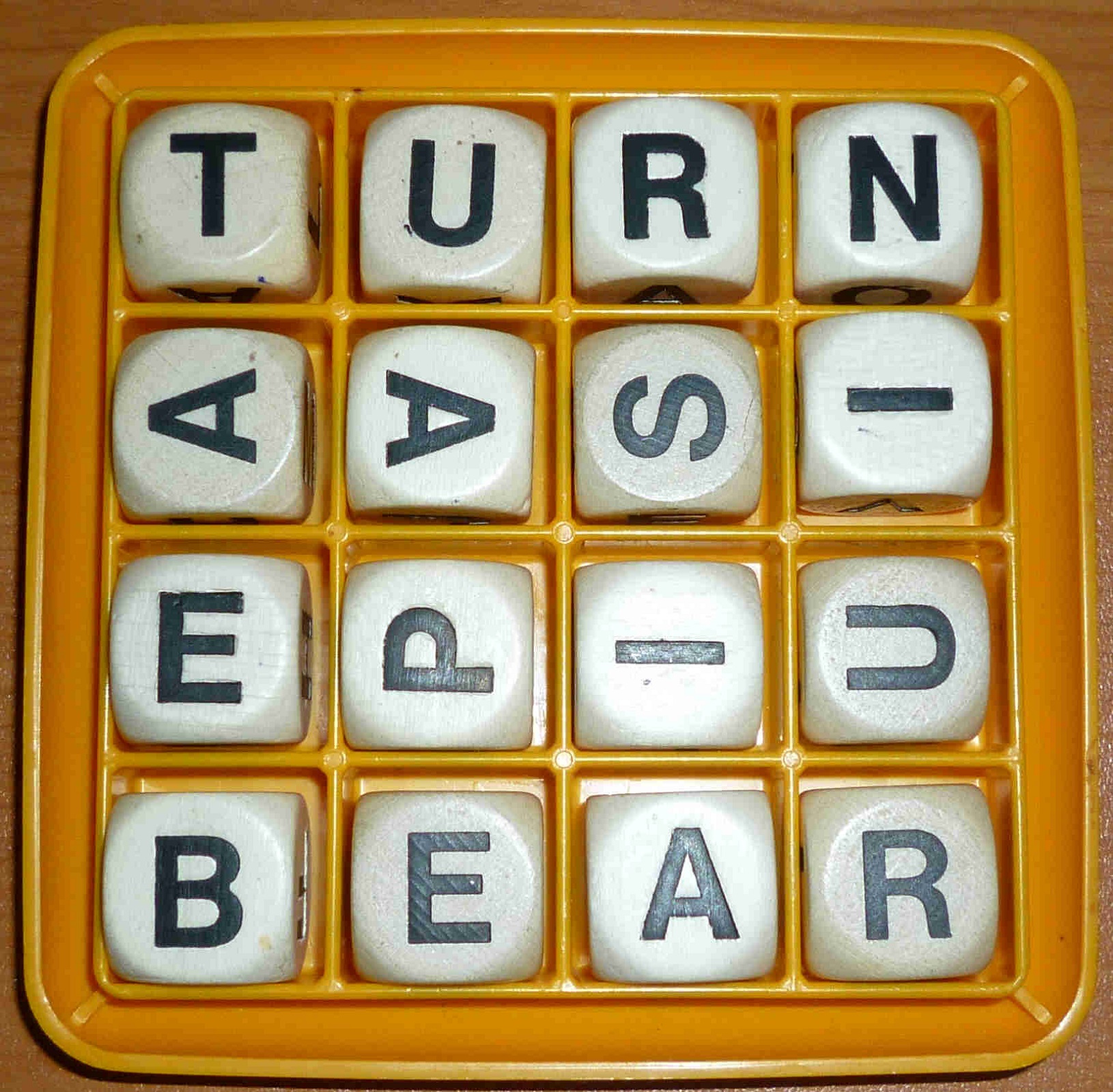 The Game Boggle Colour